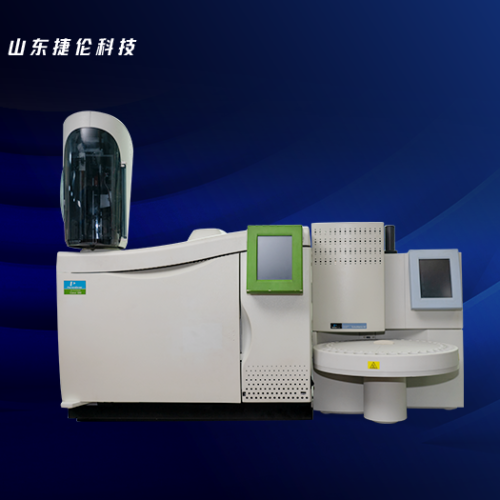 PE Clarus 690 gas chromatograph